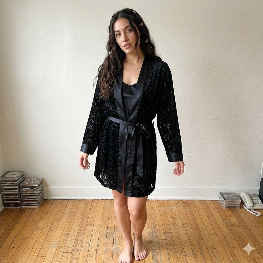 Vintage 90s Victoria's Secret Robe Womens One Size Black Burnout Velvet Vampy
